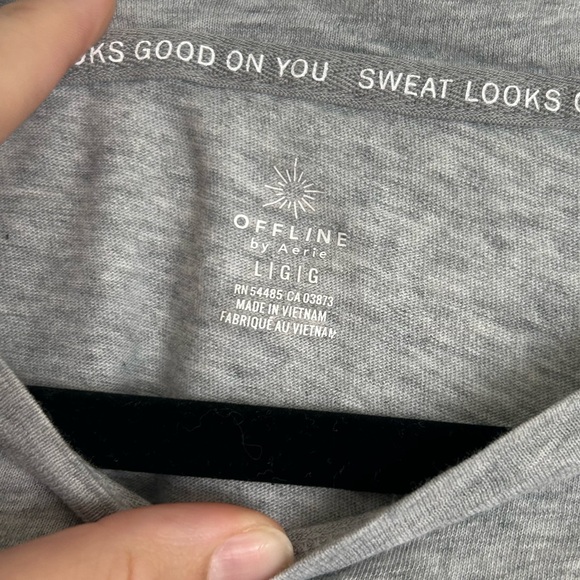 Snow dog crop top - Picture 2 of 3